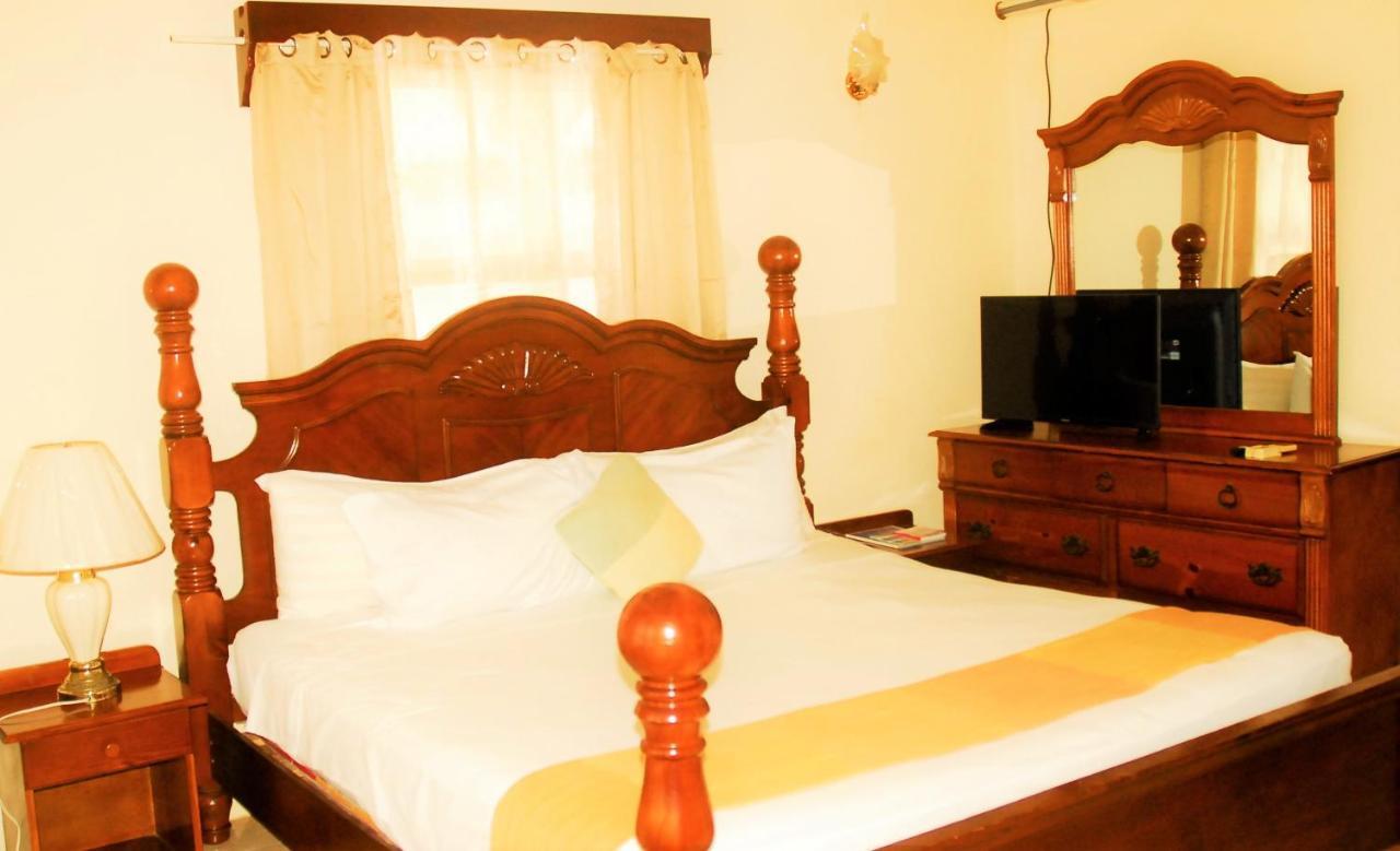 Rich View Hotel Kingstown Exterior photo